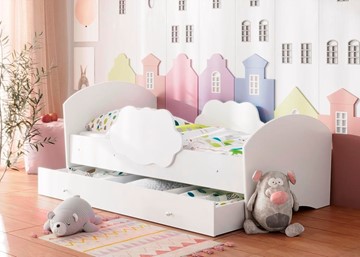 Детская кровать с бортиками Тучка с ящиком, корпус Белый, фасад Белый в Симферополе
